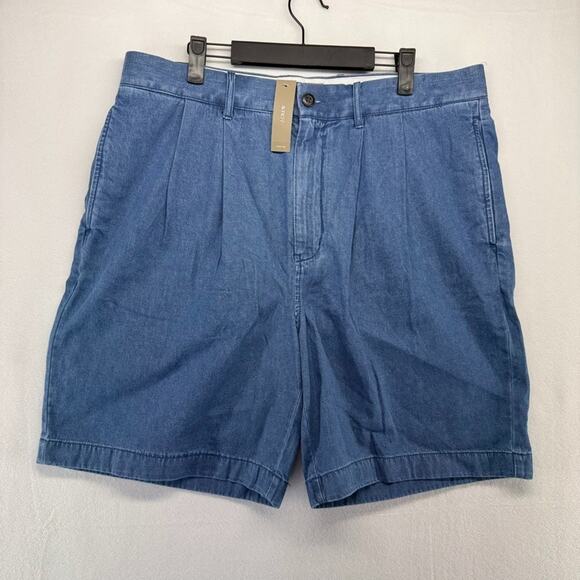 J Crew Shorts Men's 36 Blue Denim Pleated Chambray Boat Oarsman MSRP $158 NEW - Picture 1 of 9